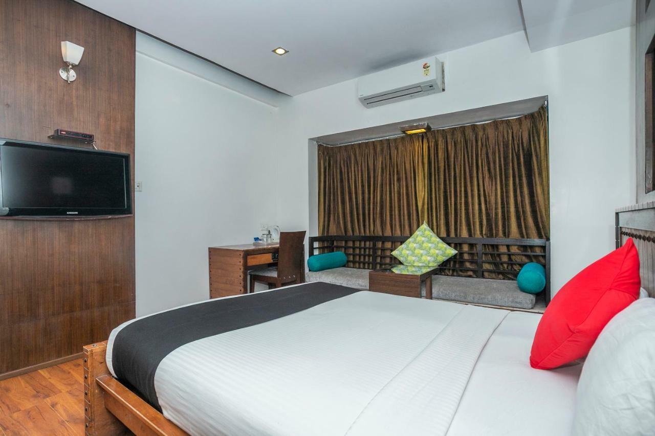 The Elite Royale Aparthotel Bangalore Exterior photo